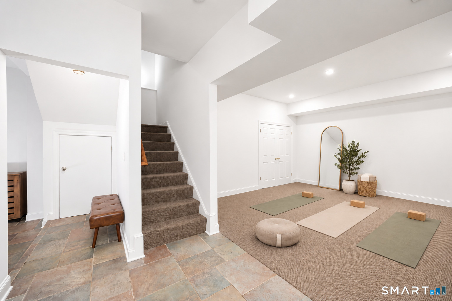 806 Hope Street Unit: 1