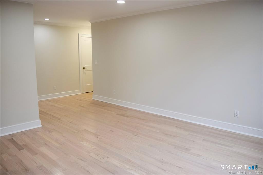 121 Kennedy Drive Unit: 121