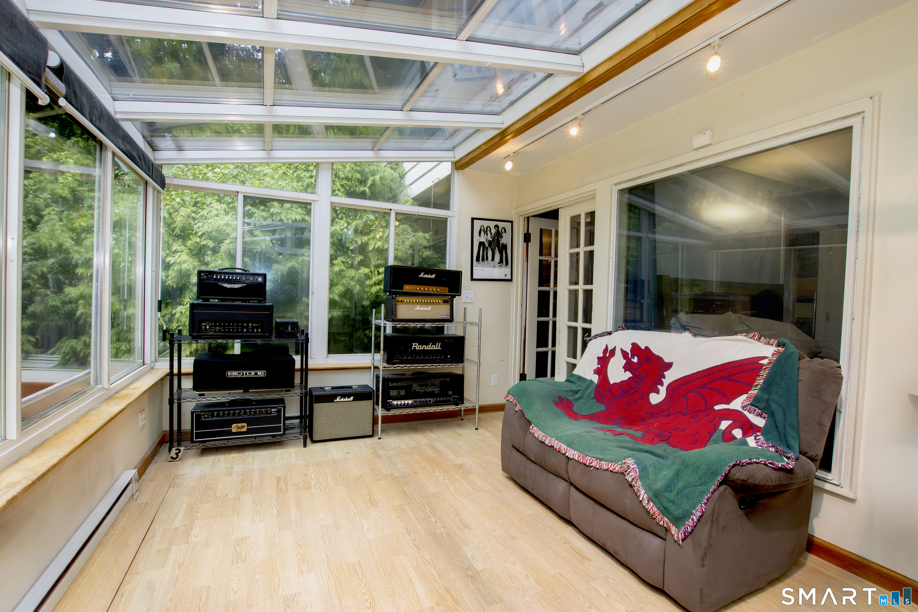 10 Blackberry Lane