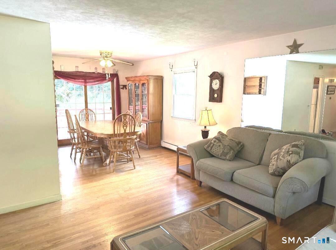75 Starrs Plain Road