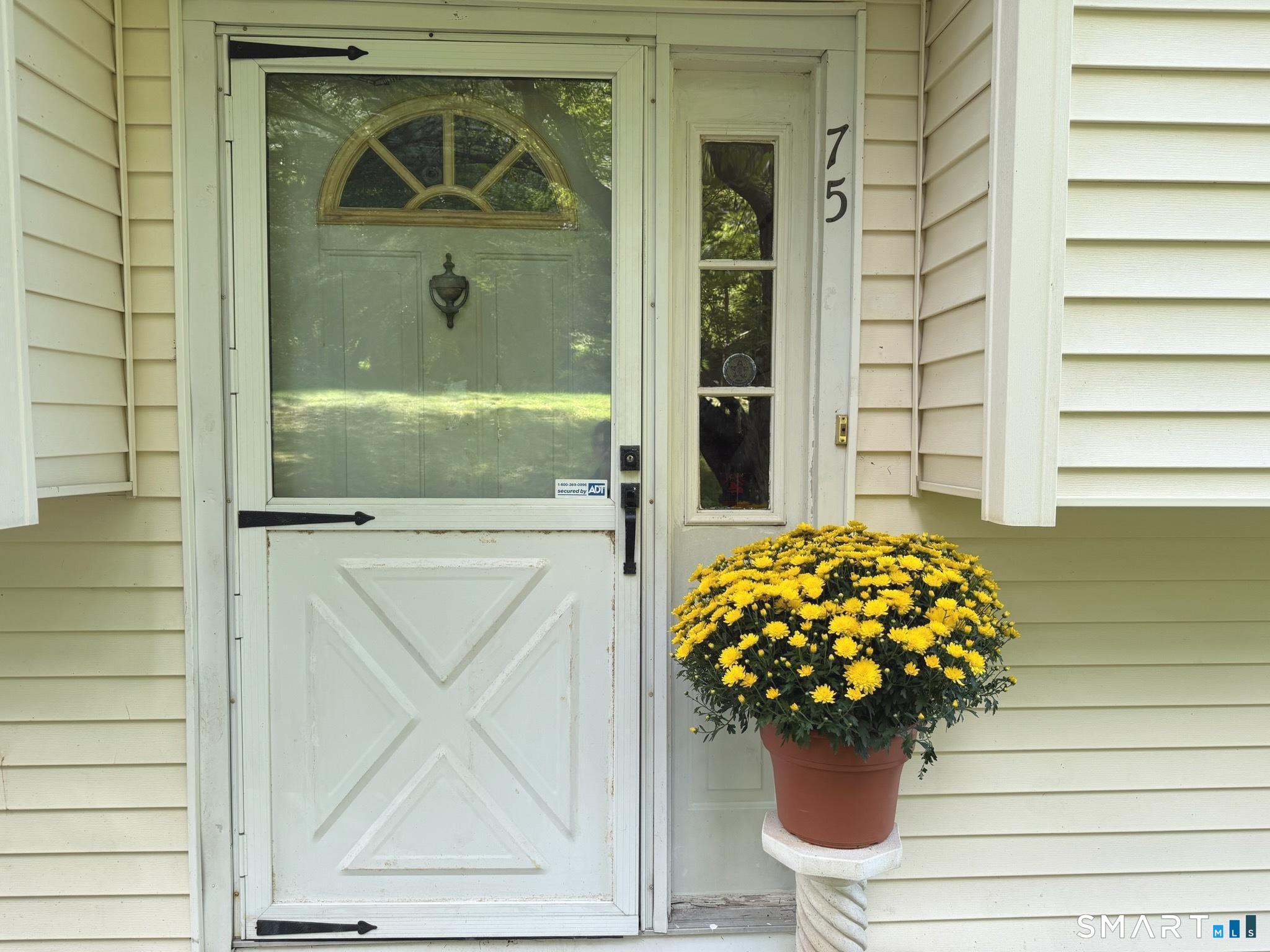 75 Starrs Plain Road
