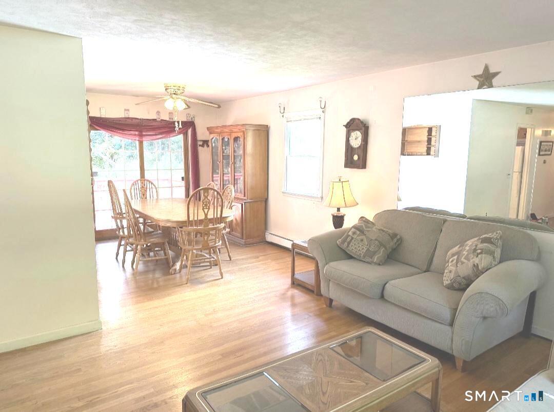 75 Starrs Plain Road