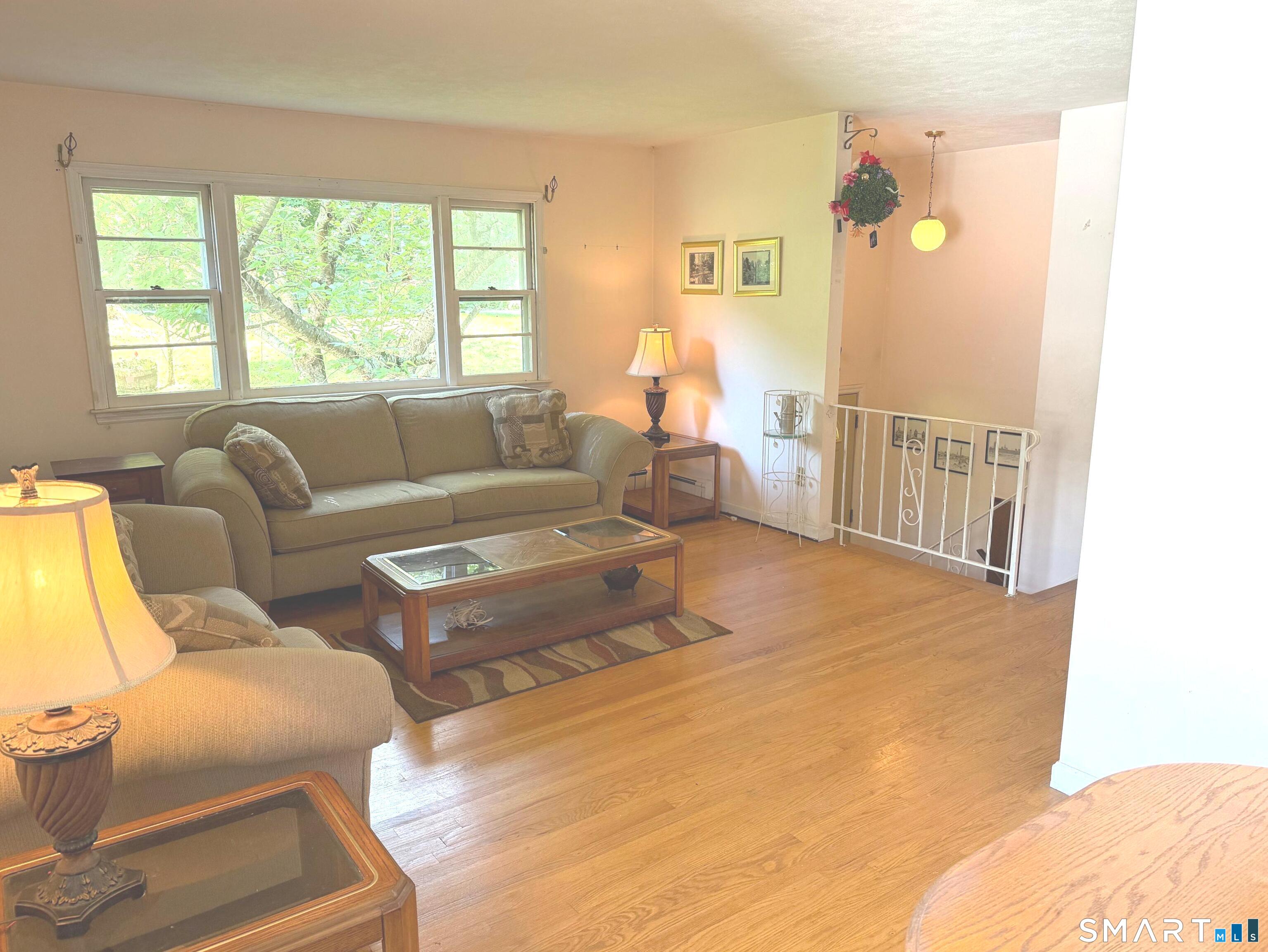75 Starrs Plain Road
