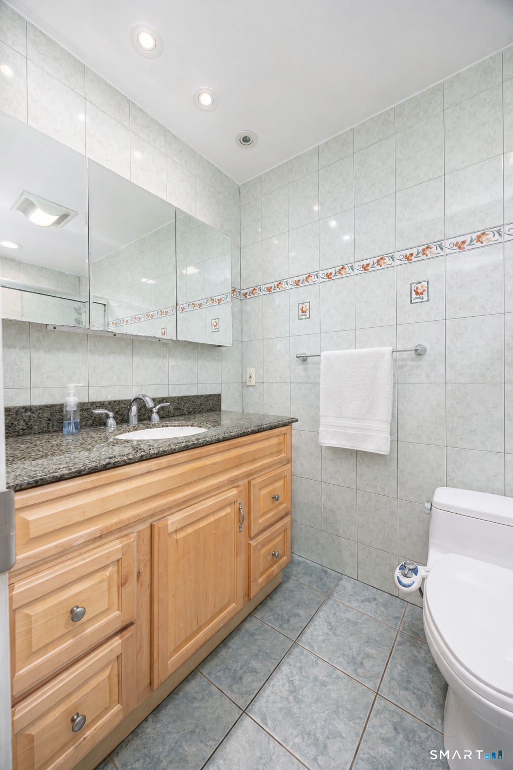 237 Strawberry Hill Avenue Unit: 37