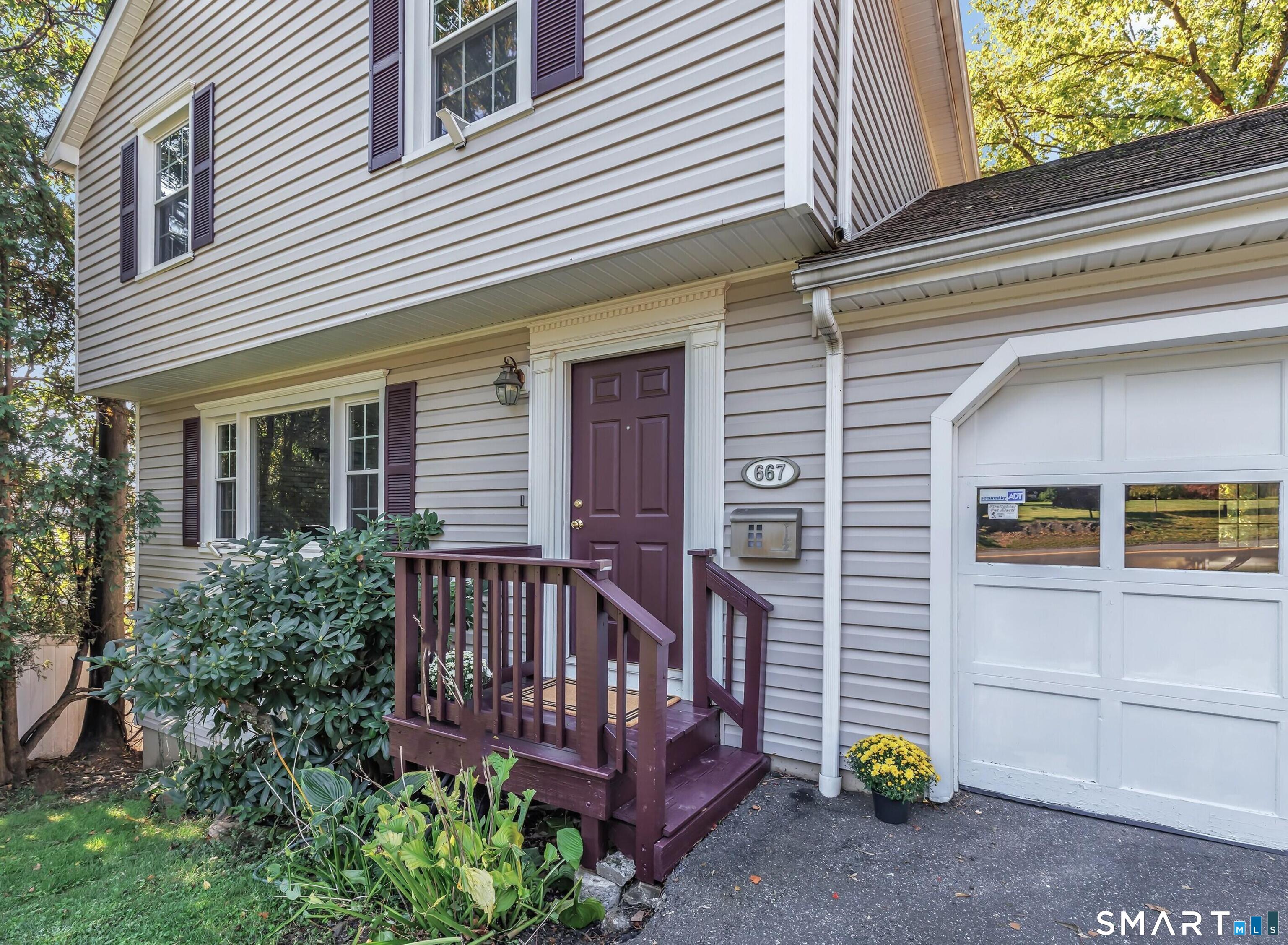 667 Melville Avenue