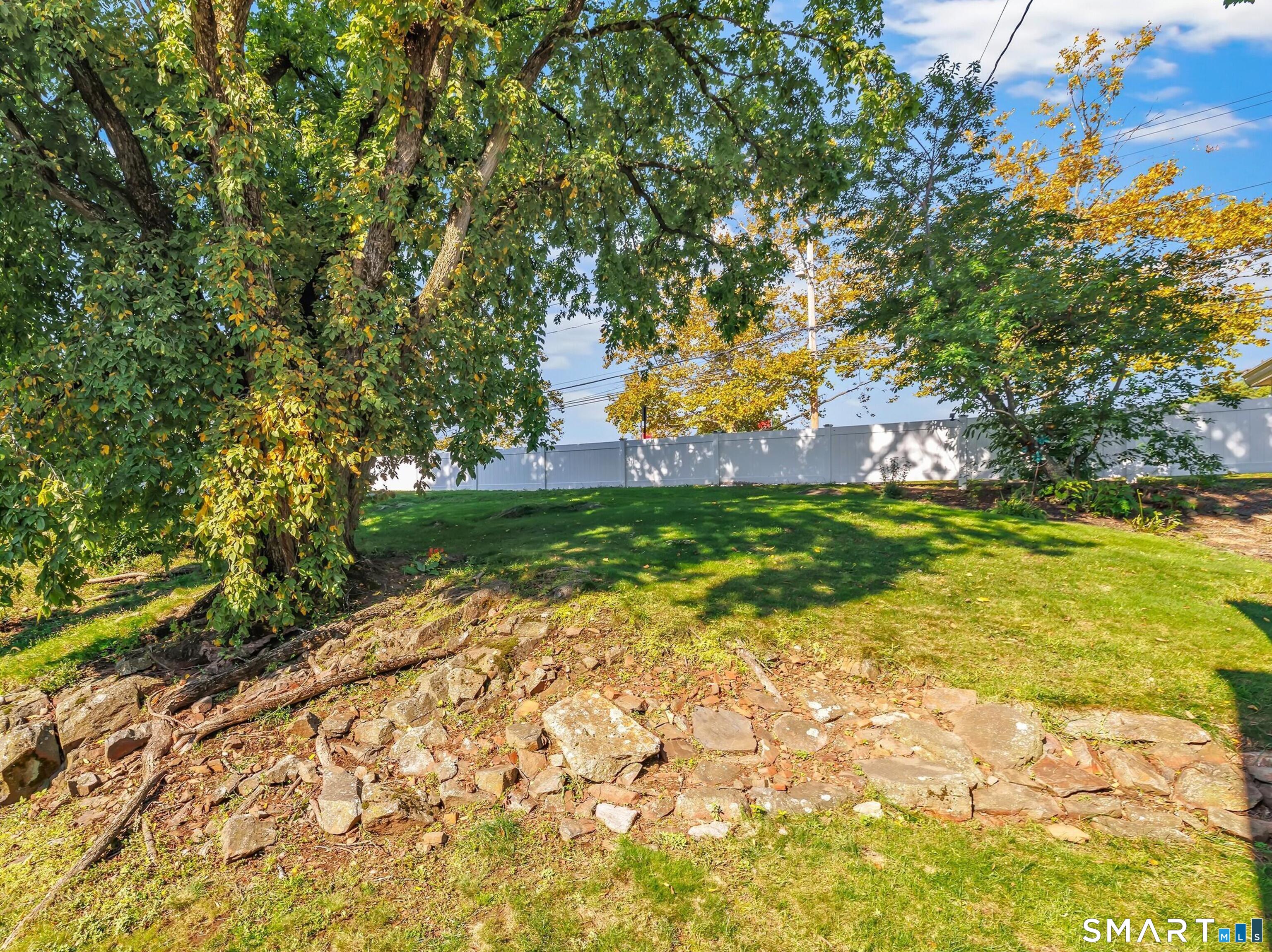 667 Melville Avenue