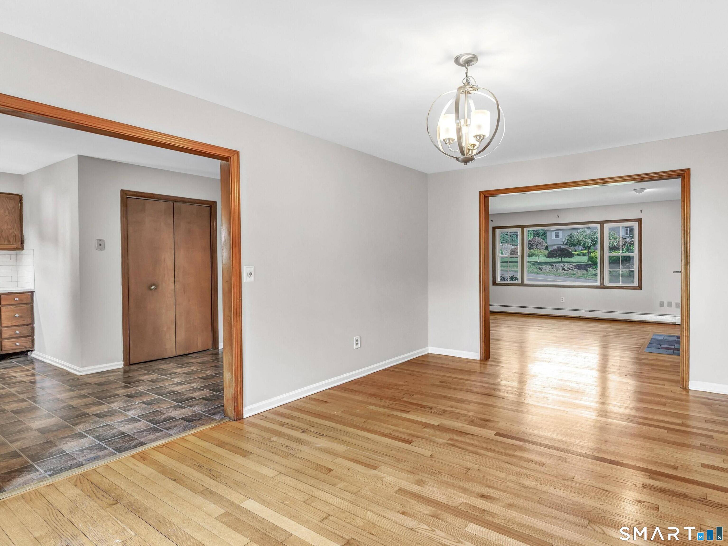 667 Melville Avenue