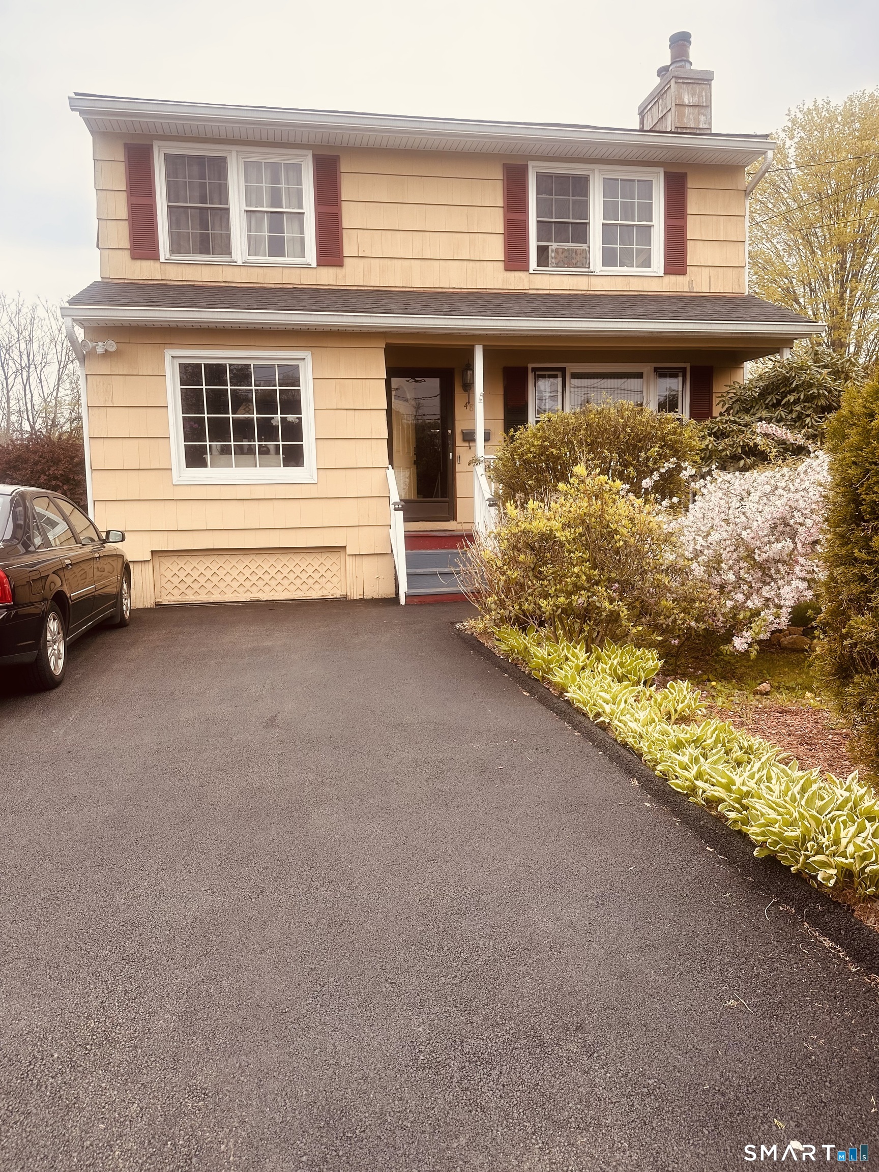 483 Reitter Street West