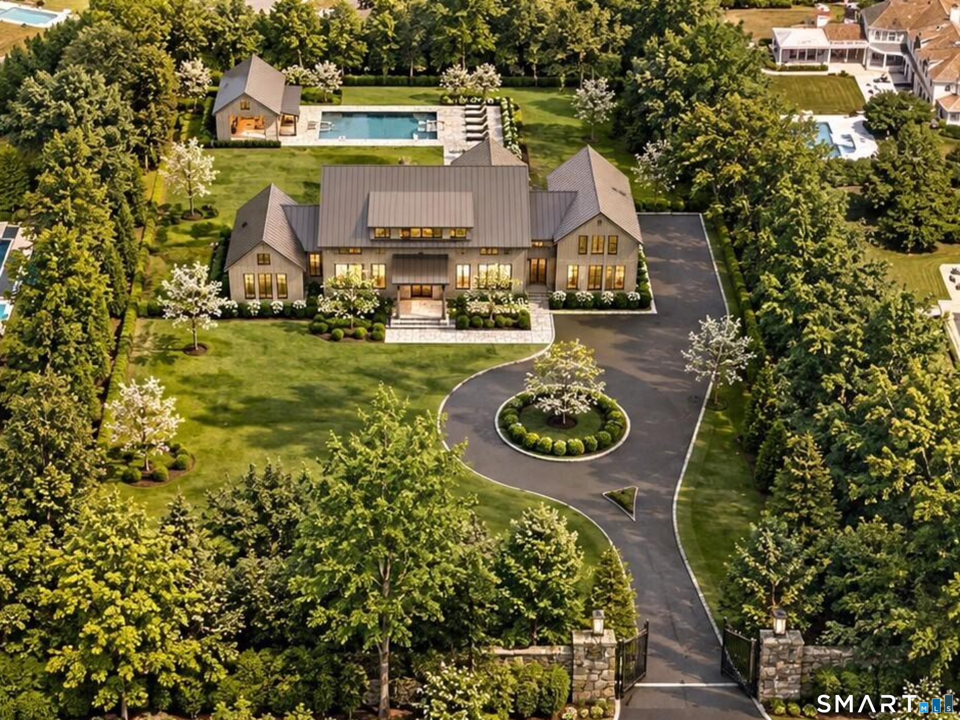61 Clapboard Hill Road