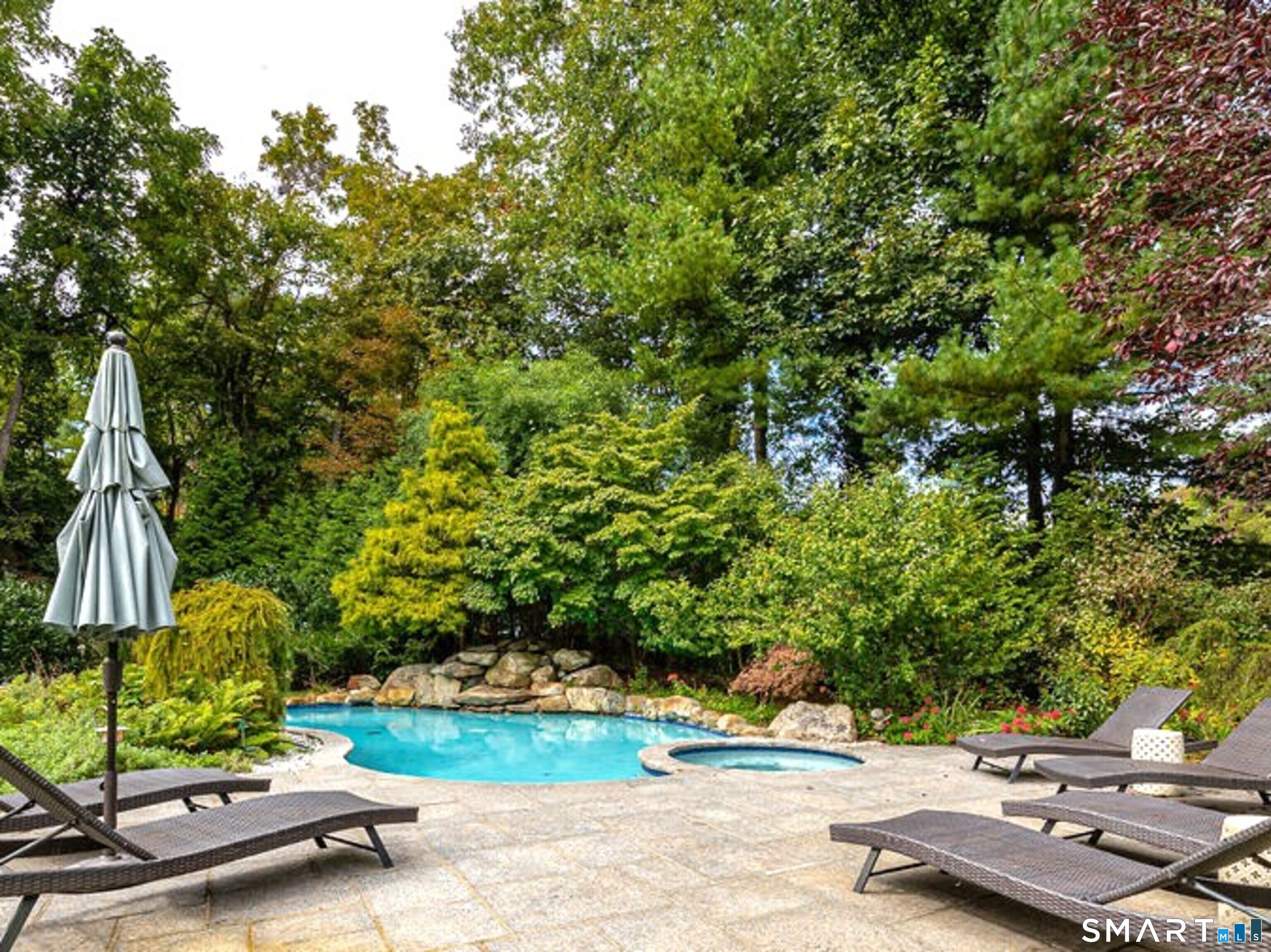 64 Huckleberry Hollow