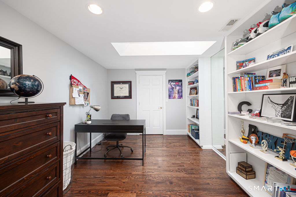 64 Huckleberry Hollow