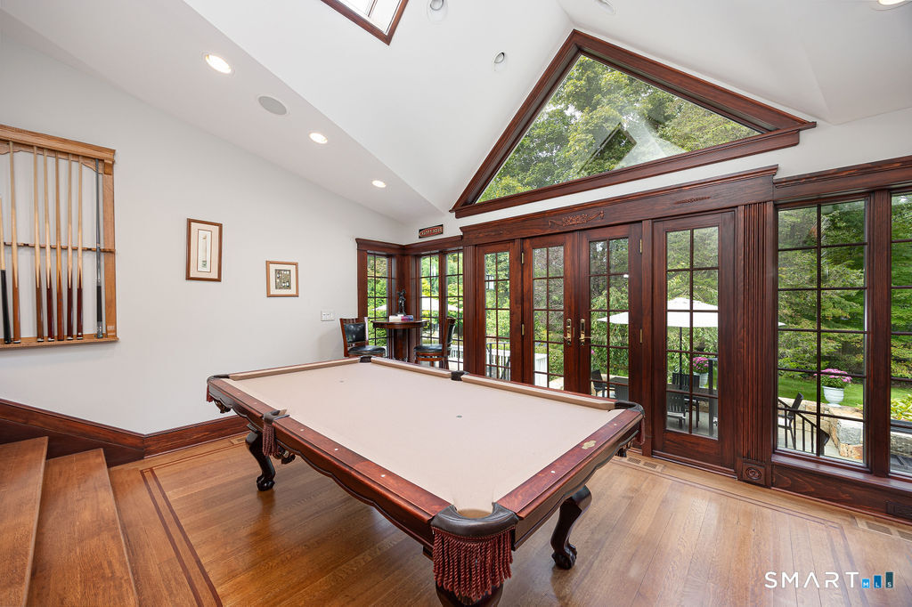 64 Huckleberry Hollow