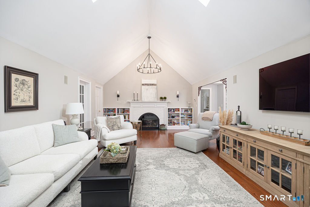 64 Huckleberry Hollow