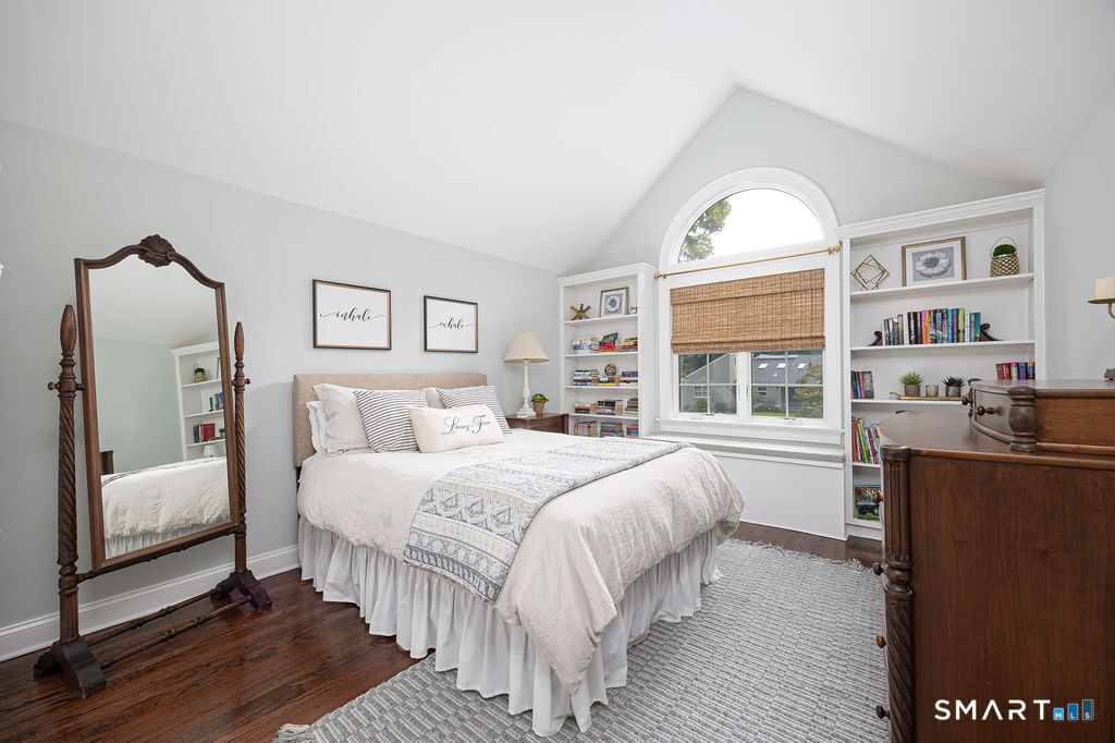 64 Huckleberry Hollow