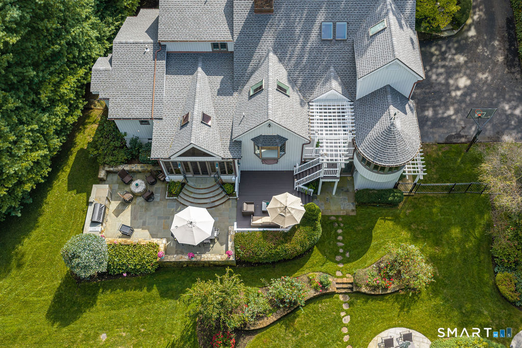 64 Huckleberry Hollow