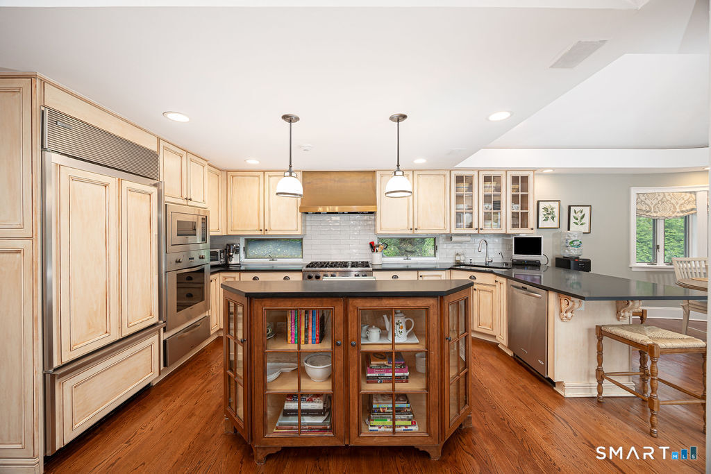 64 Huckleberry Hollow