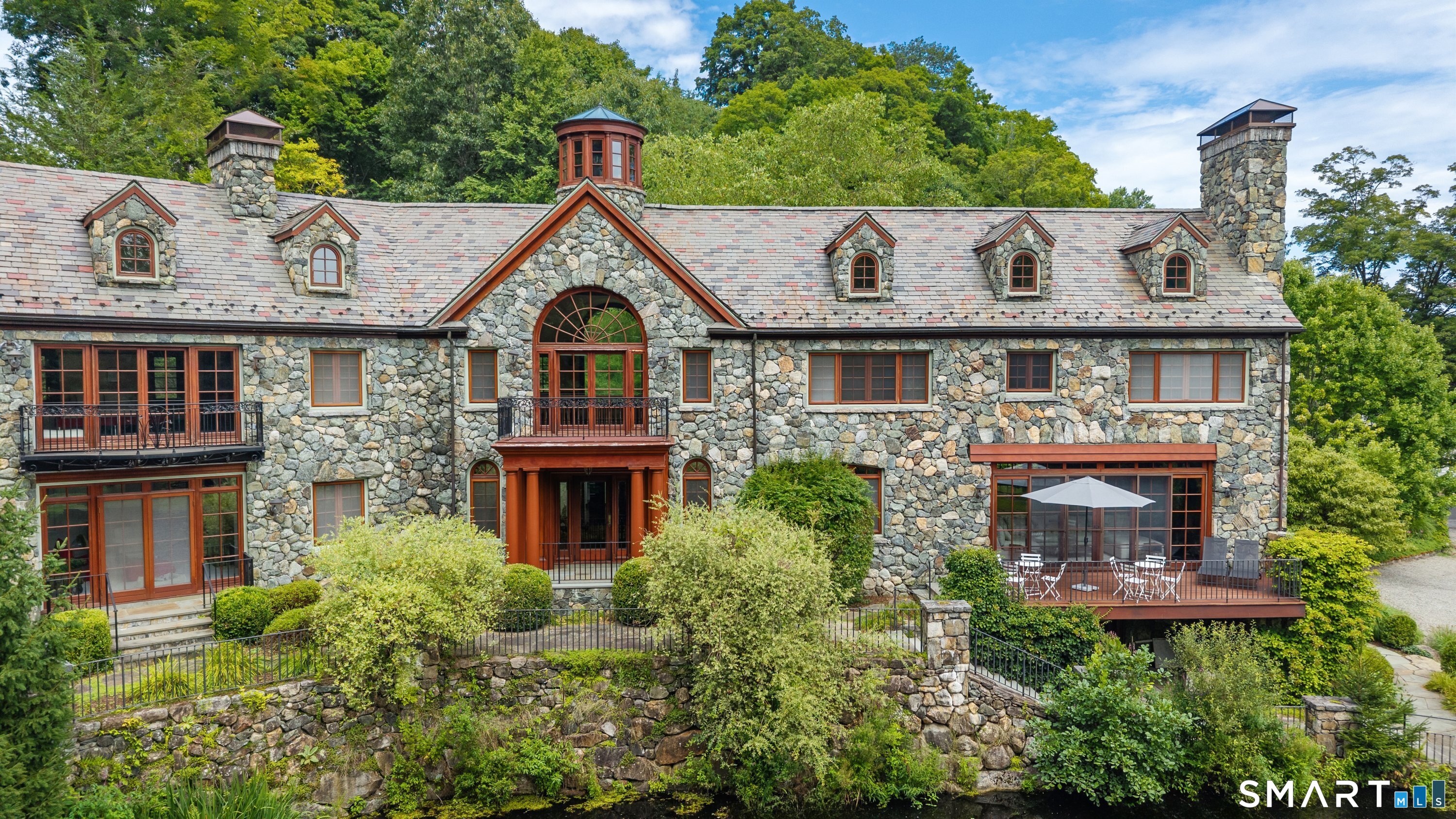 15 Saw Mill Hill Road