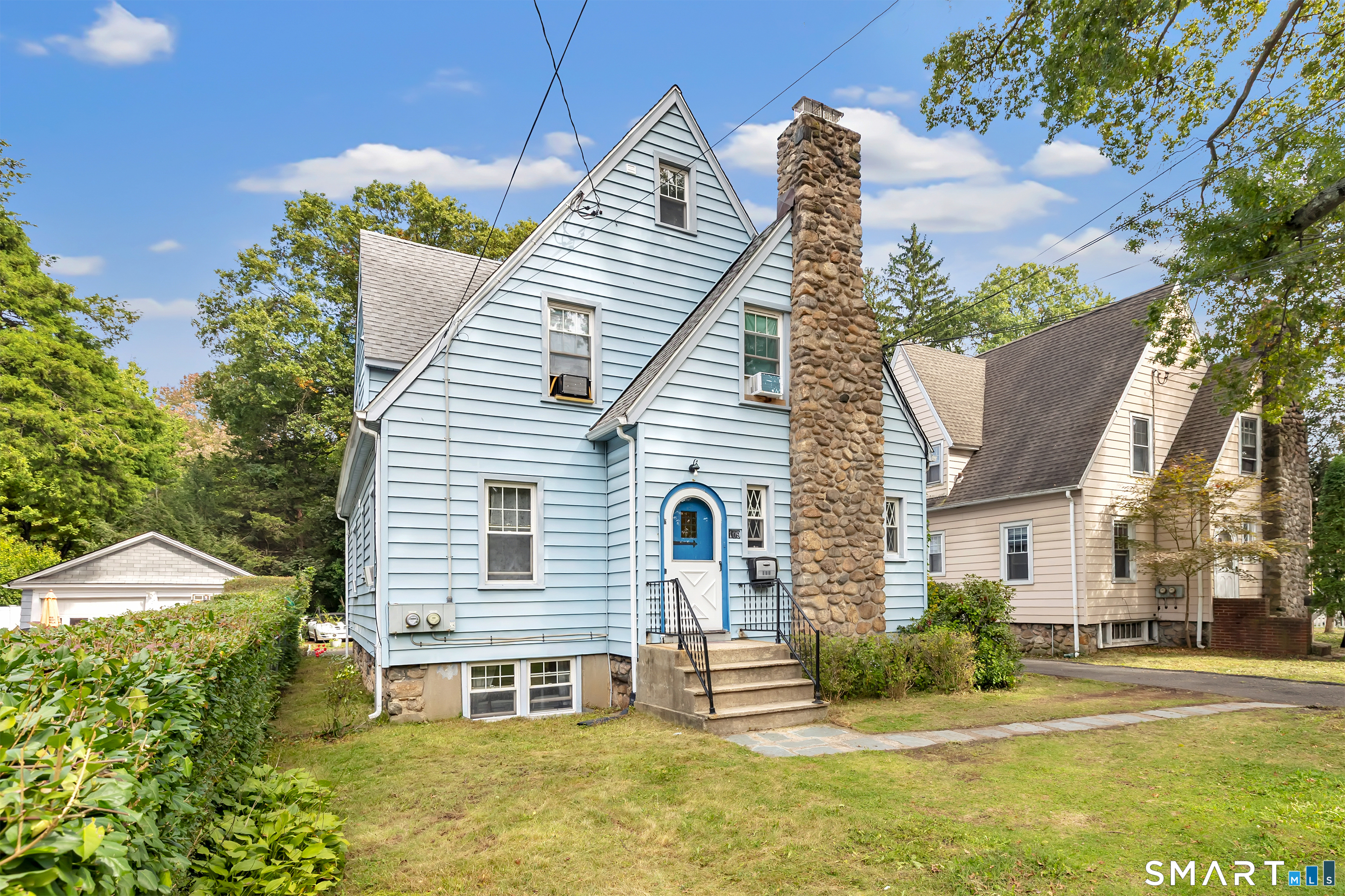 109 Oaklawn Avenue