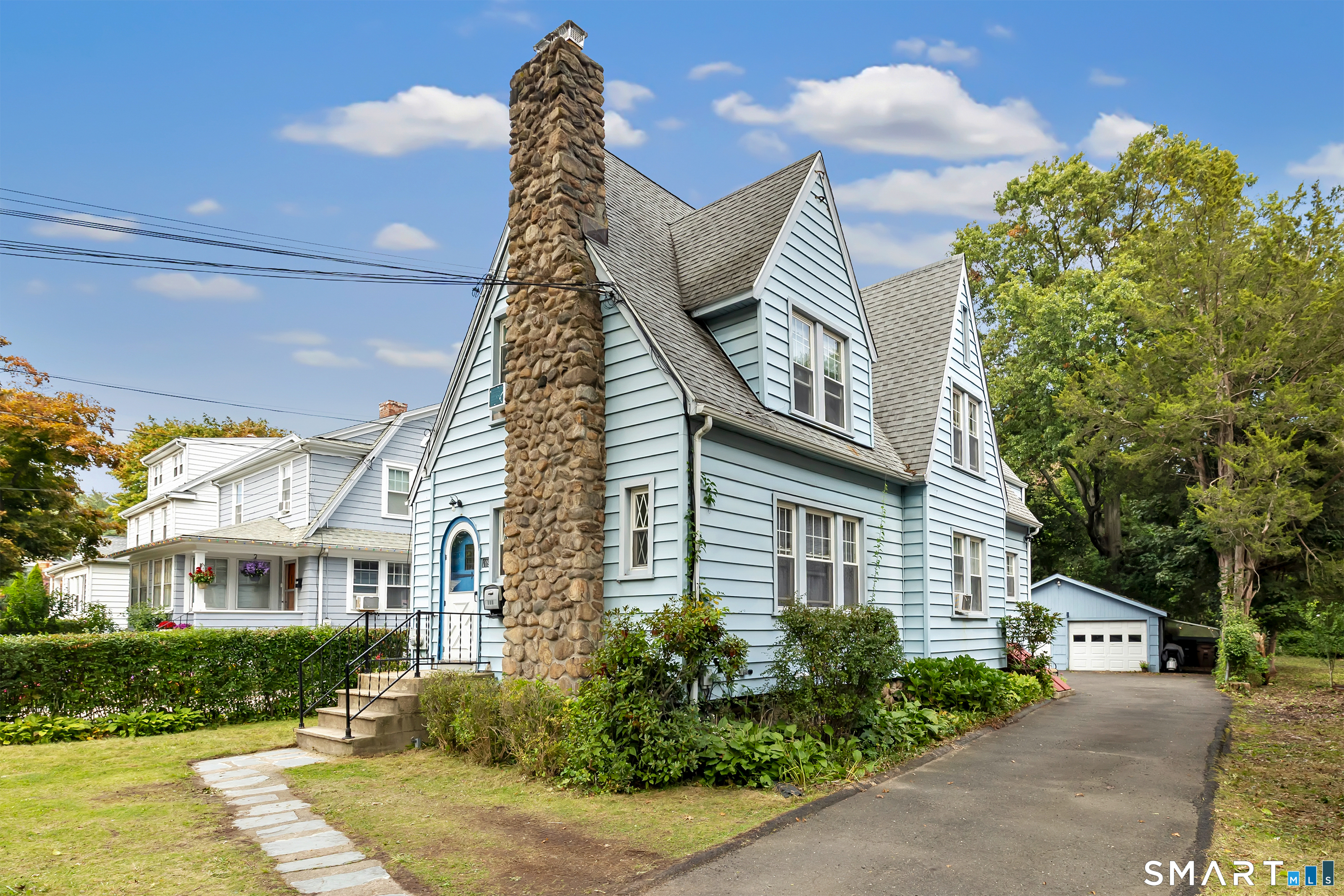 109 Oaklawn Avenue