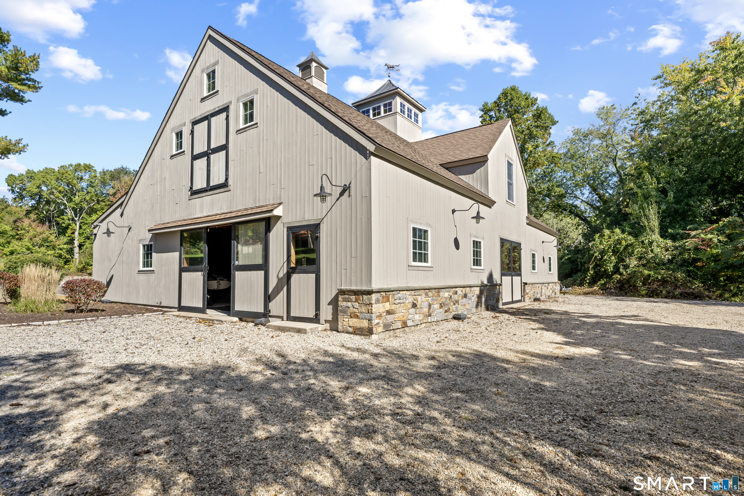 345 Vineyard Point Road