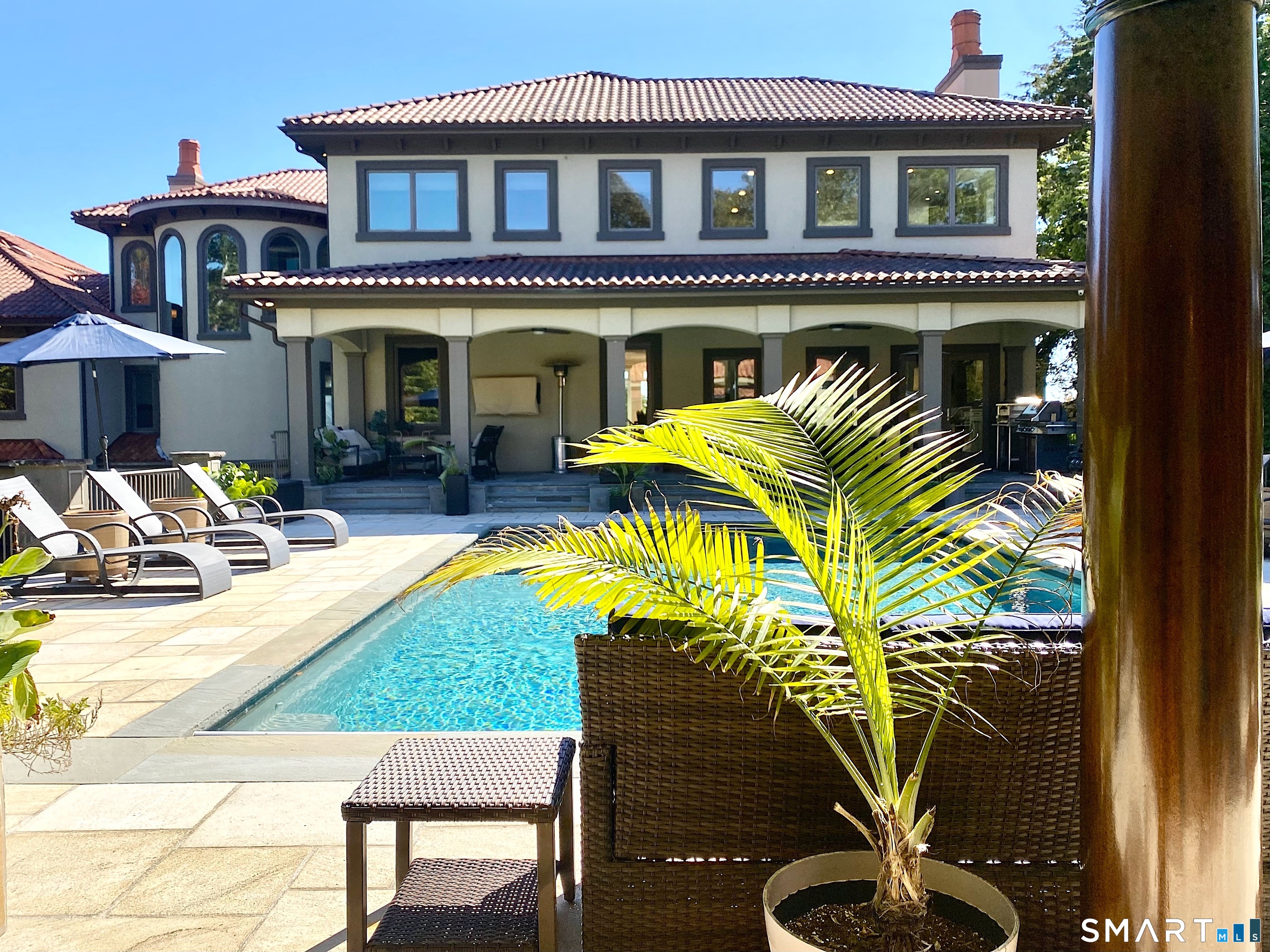 345 Vineyard Point Road