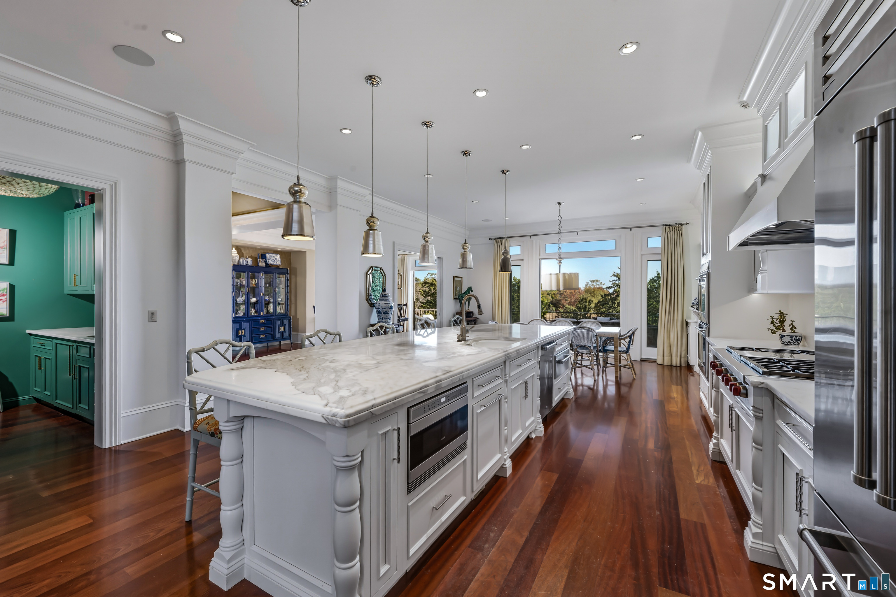 345 Vineyard Point Road