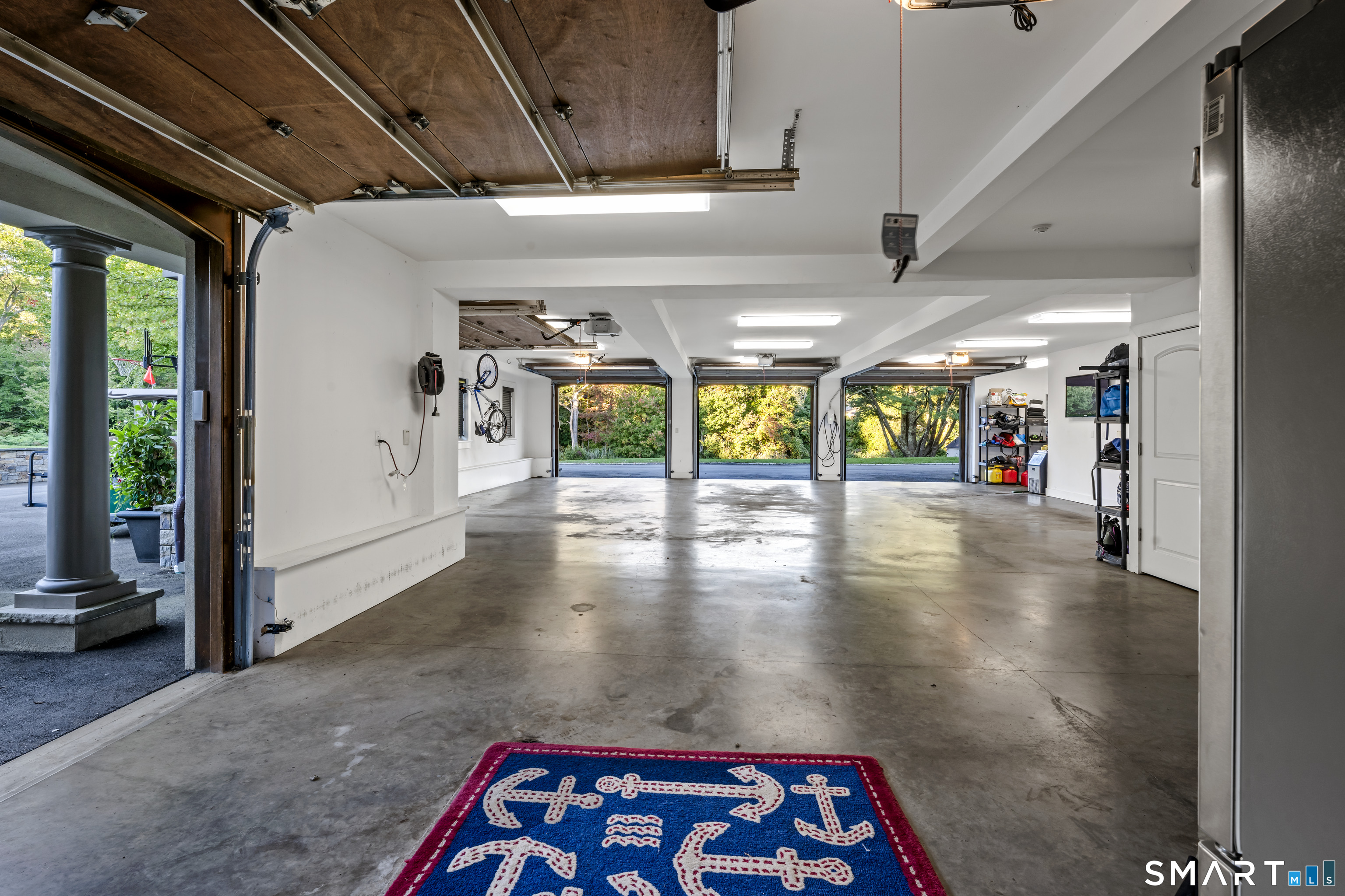 345 Vineyard Point Road