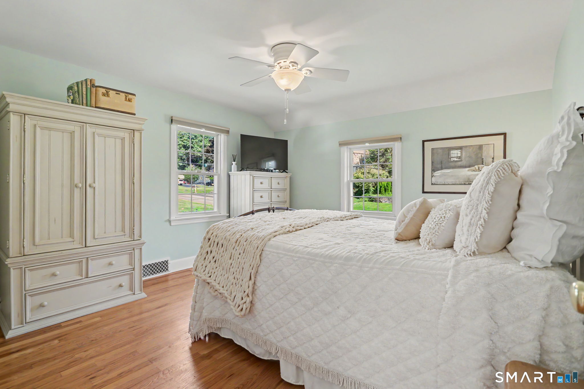 35 Beardsley Parkway