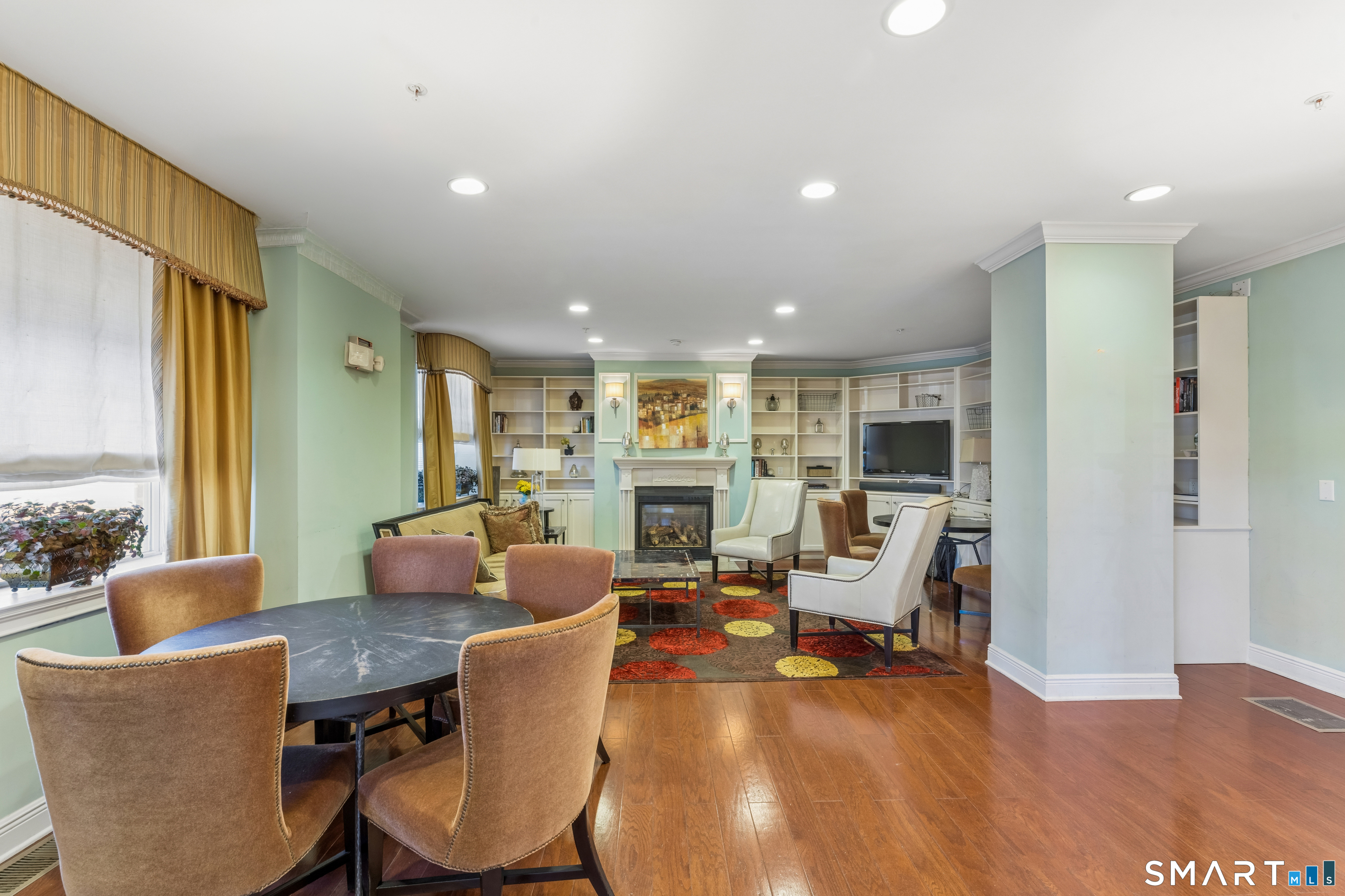 850 East Main Street Unit: 409