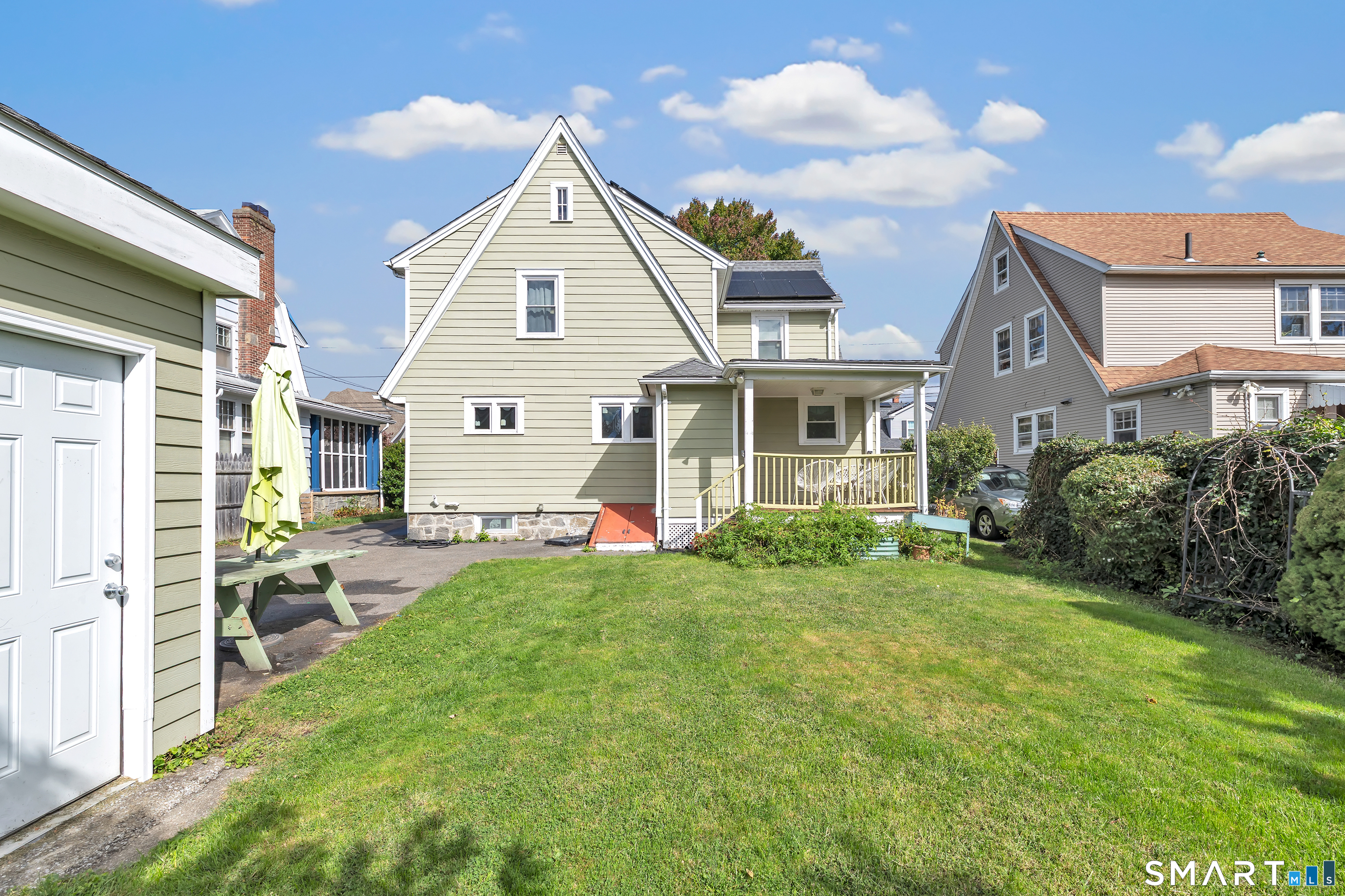 555 Windsor Avenue