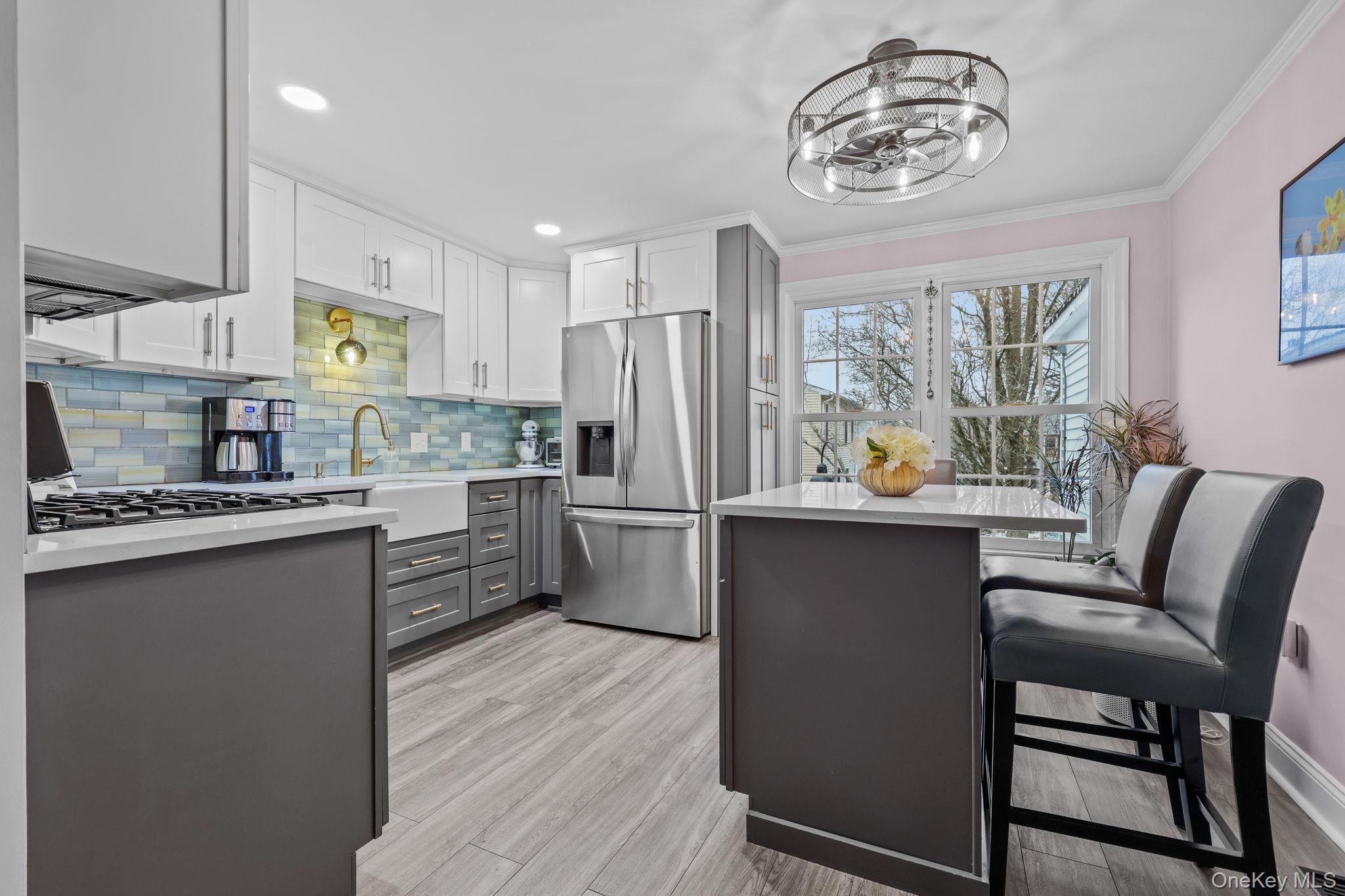 14 Washington Mews Unit: 14