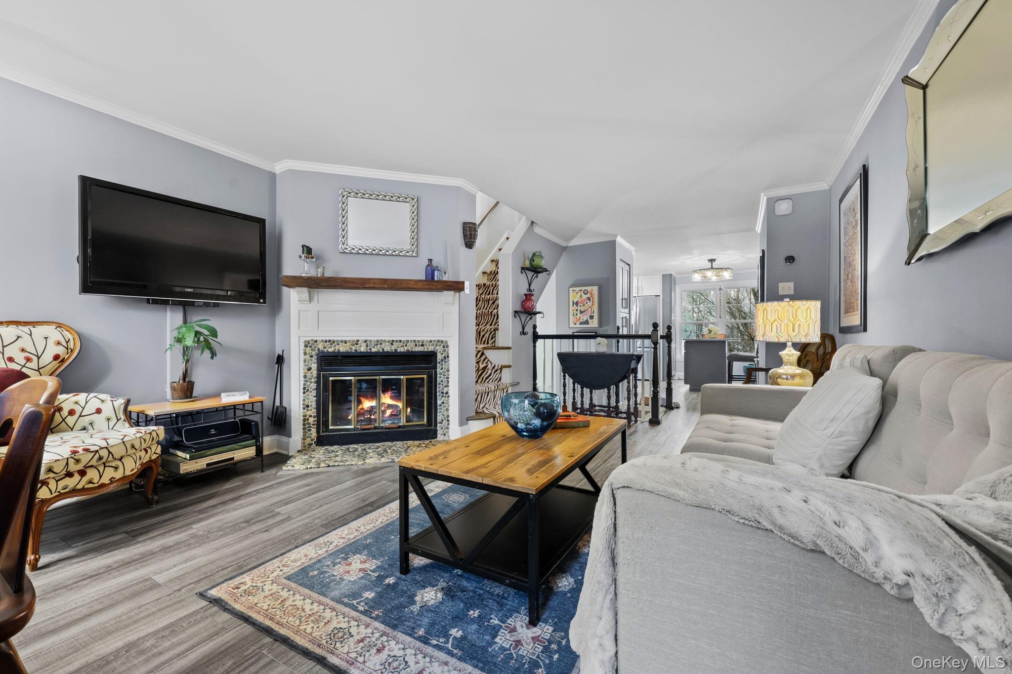 14 Washington Mews Unit: 14