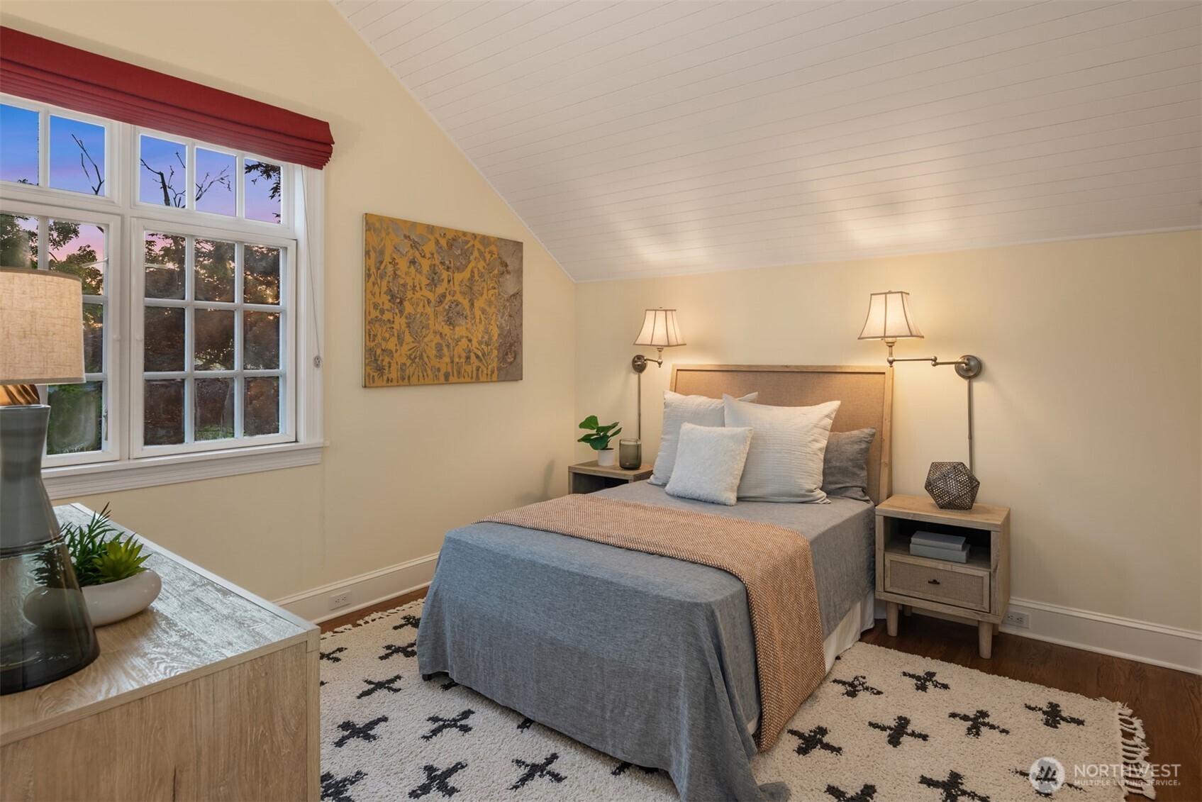 1617 Federal Avenue E