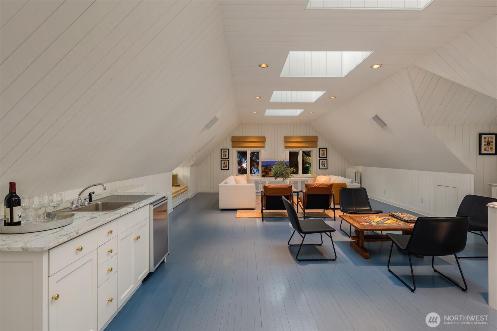 1617 Federal Avenue E