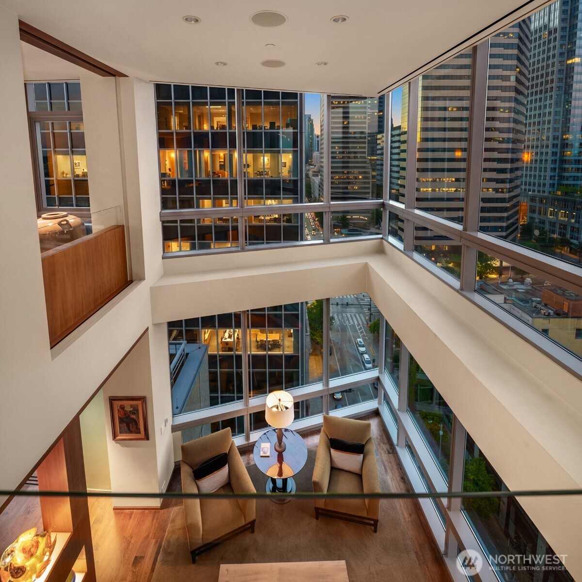 715 2nd Avenue Unit: 1504
