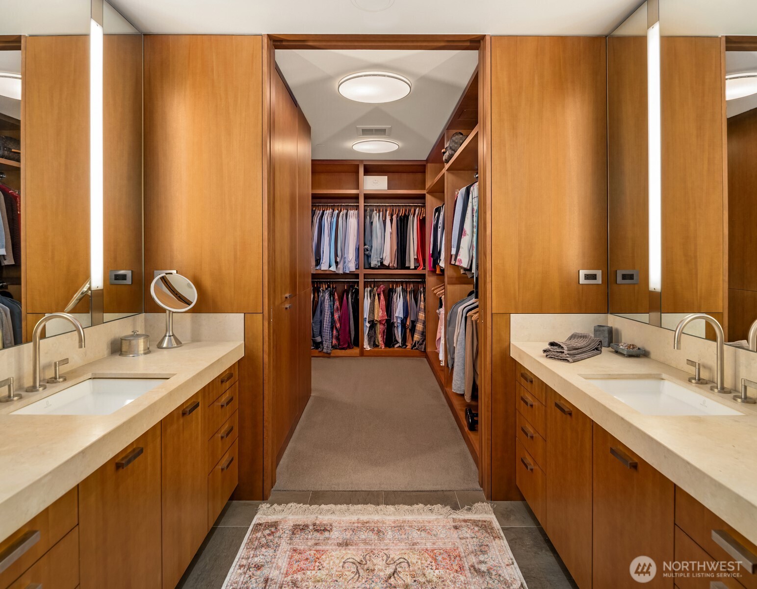 715 2nd Avenue Unit: 1504