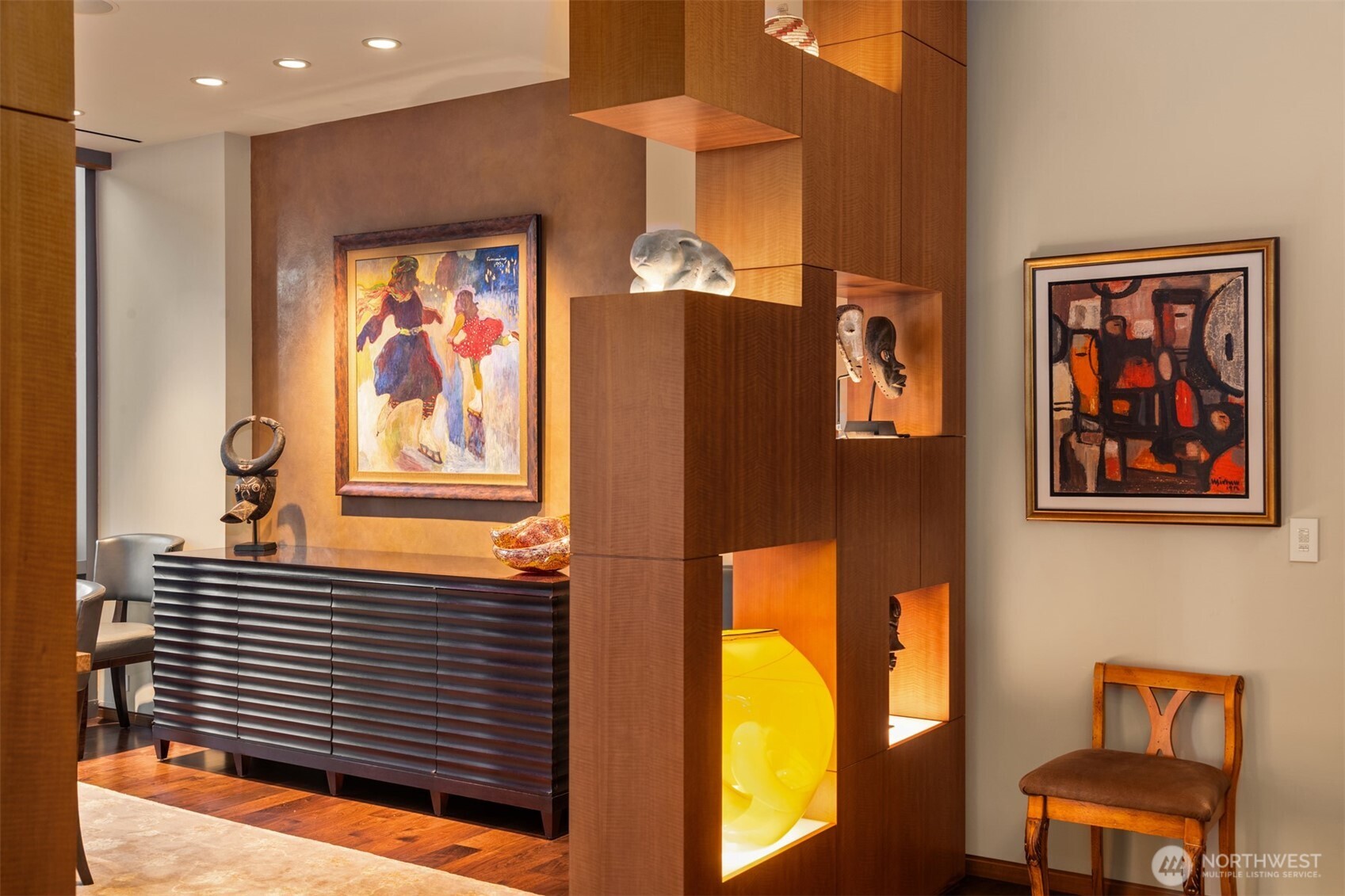 715 2nd Avenue Unit: 1504