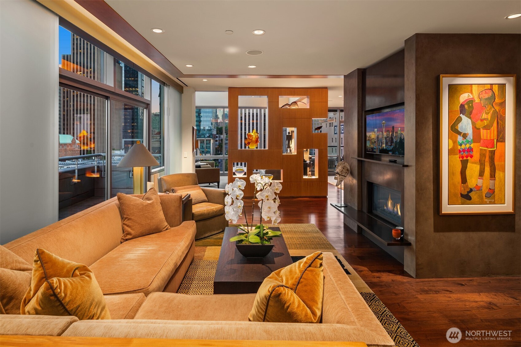 715 2nd Avenue Unit: 1504
