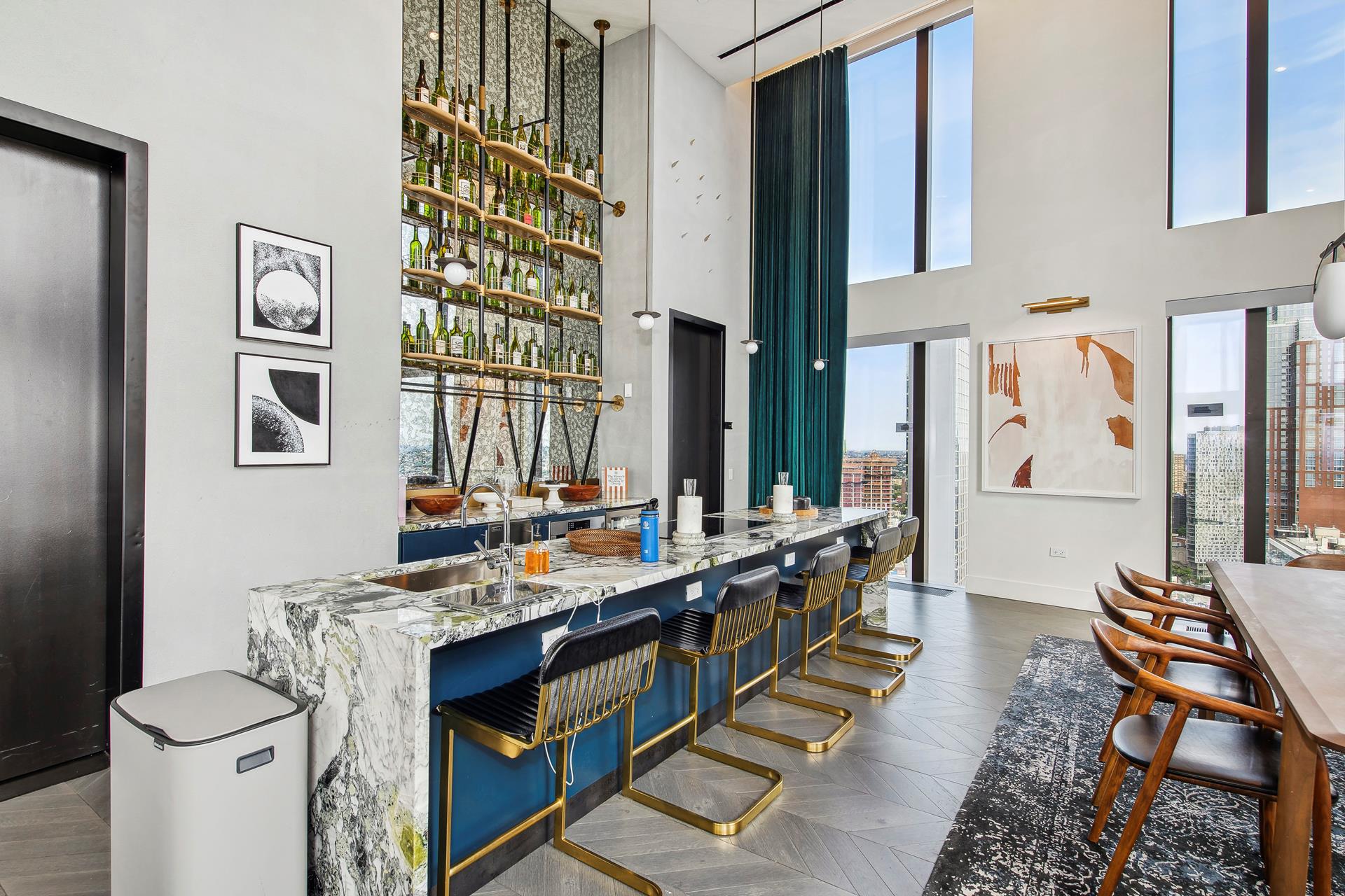11 HOYT Street 40J