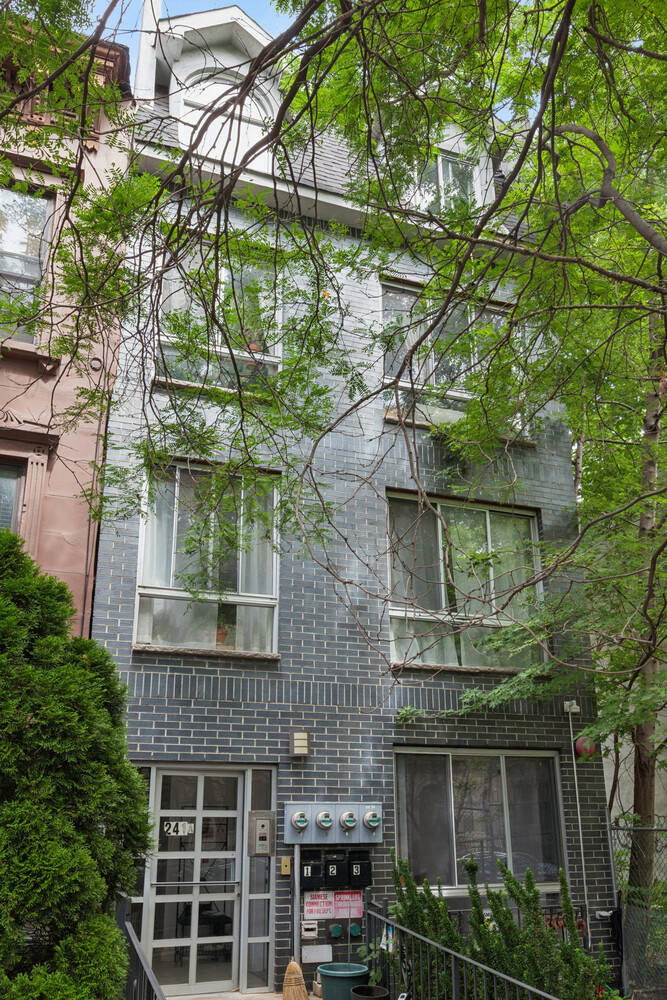 241A MADISON Street
