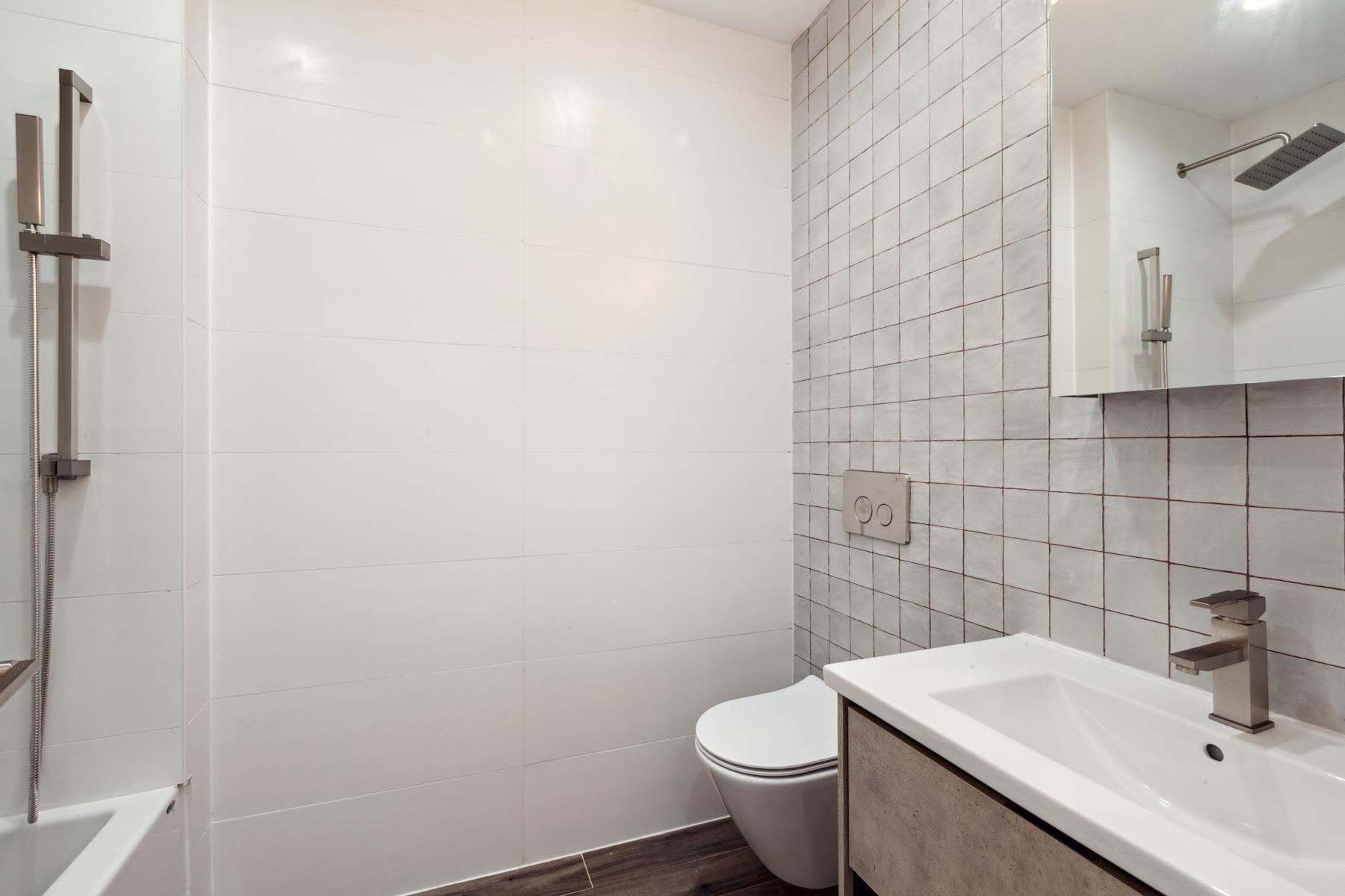 479 LEXINGTON Avenue 3B