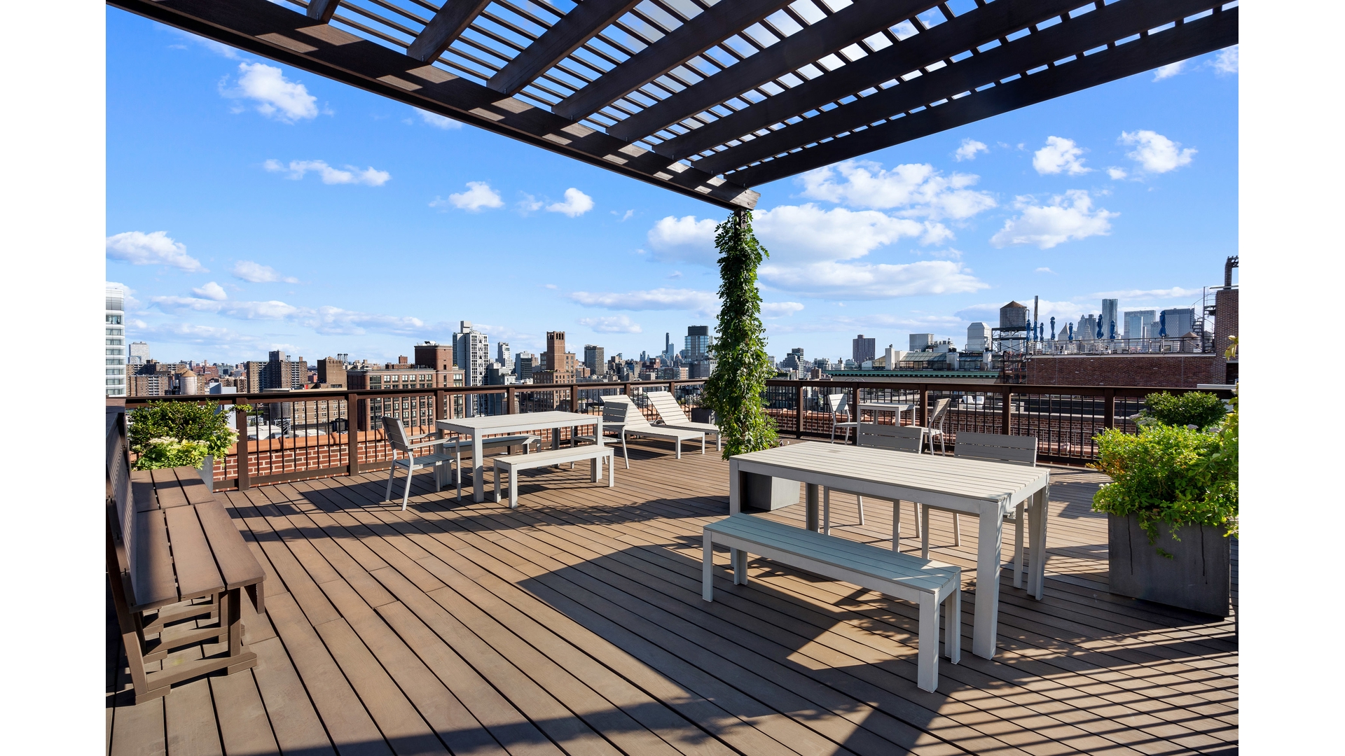 718 BROADWAY 5A