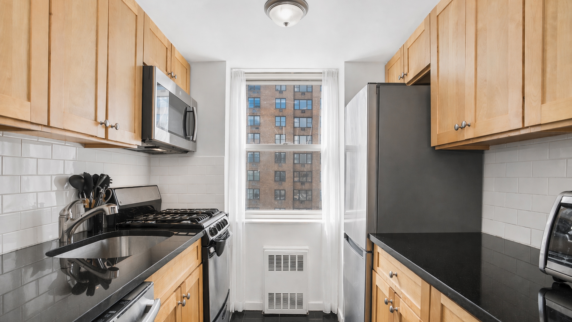 333 E 46TH Street 20B