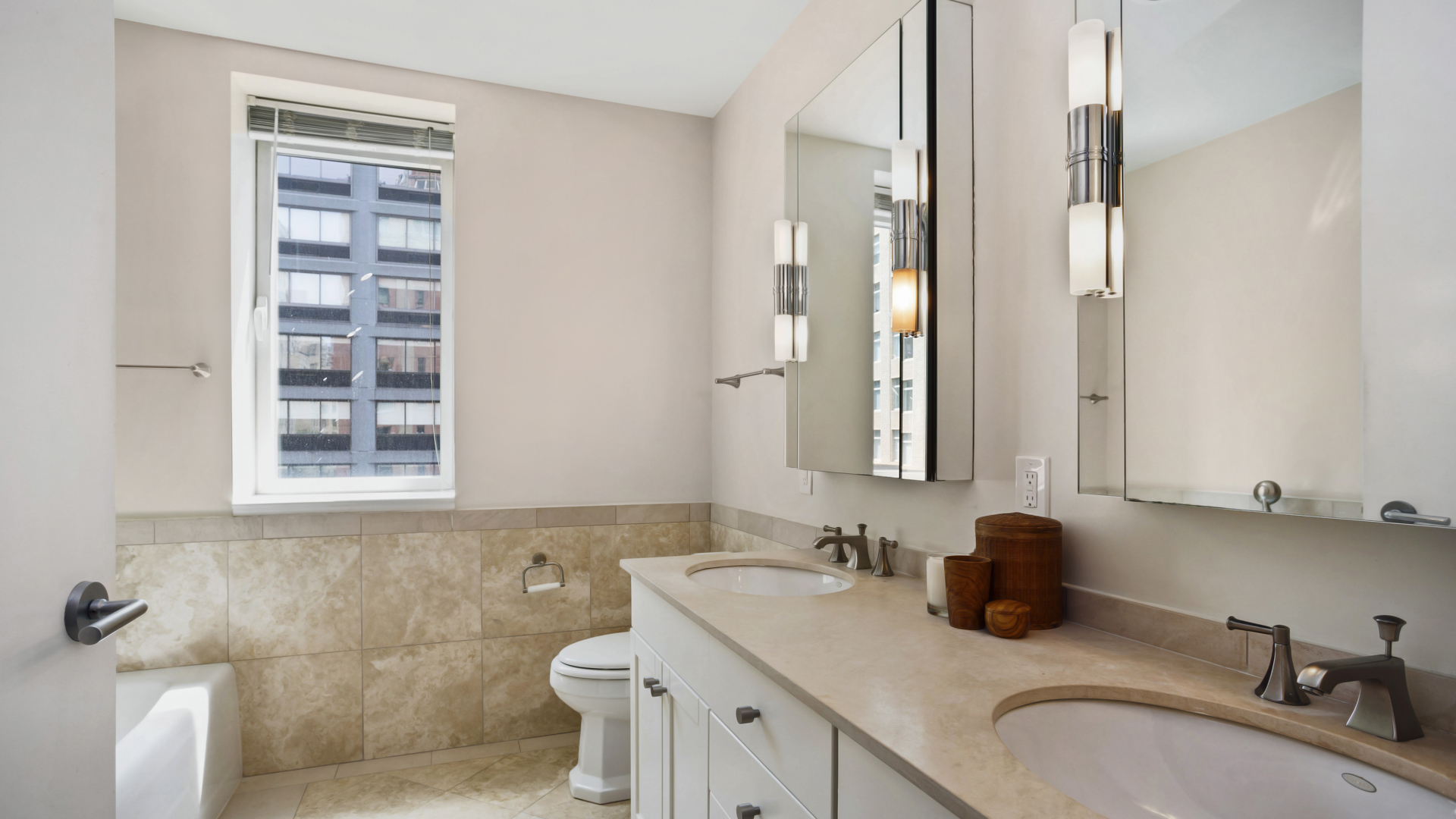 200 W 24TH Street 5A