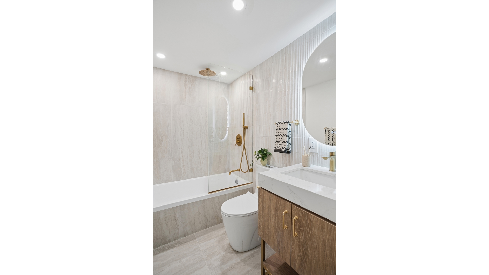 200 E 58TH Street 18A