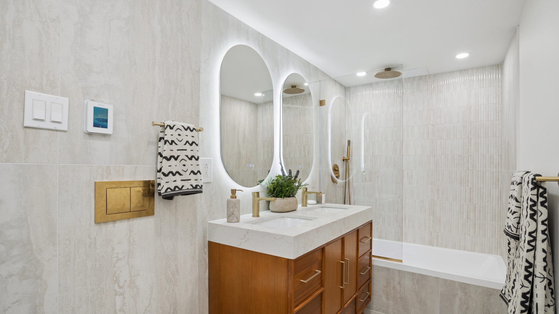 200 E 58TH Street 18A