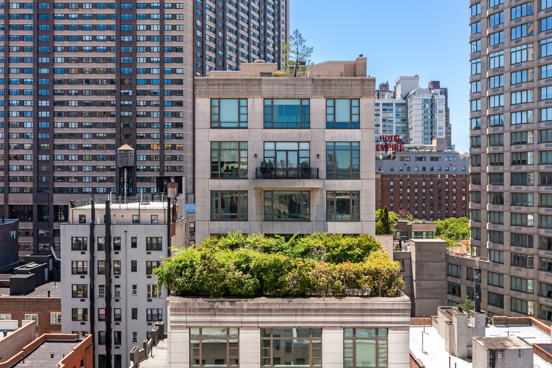 43 W 64TH Street PH10B