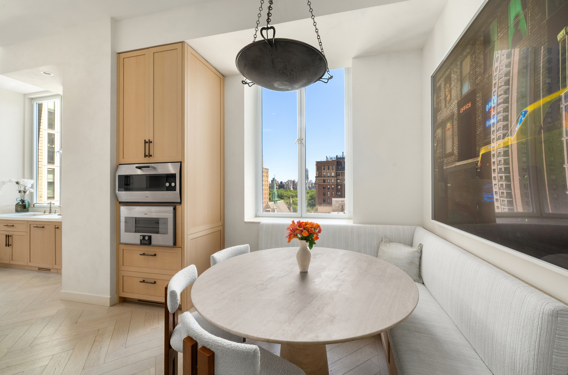 43 W 64TH Street PH10B