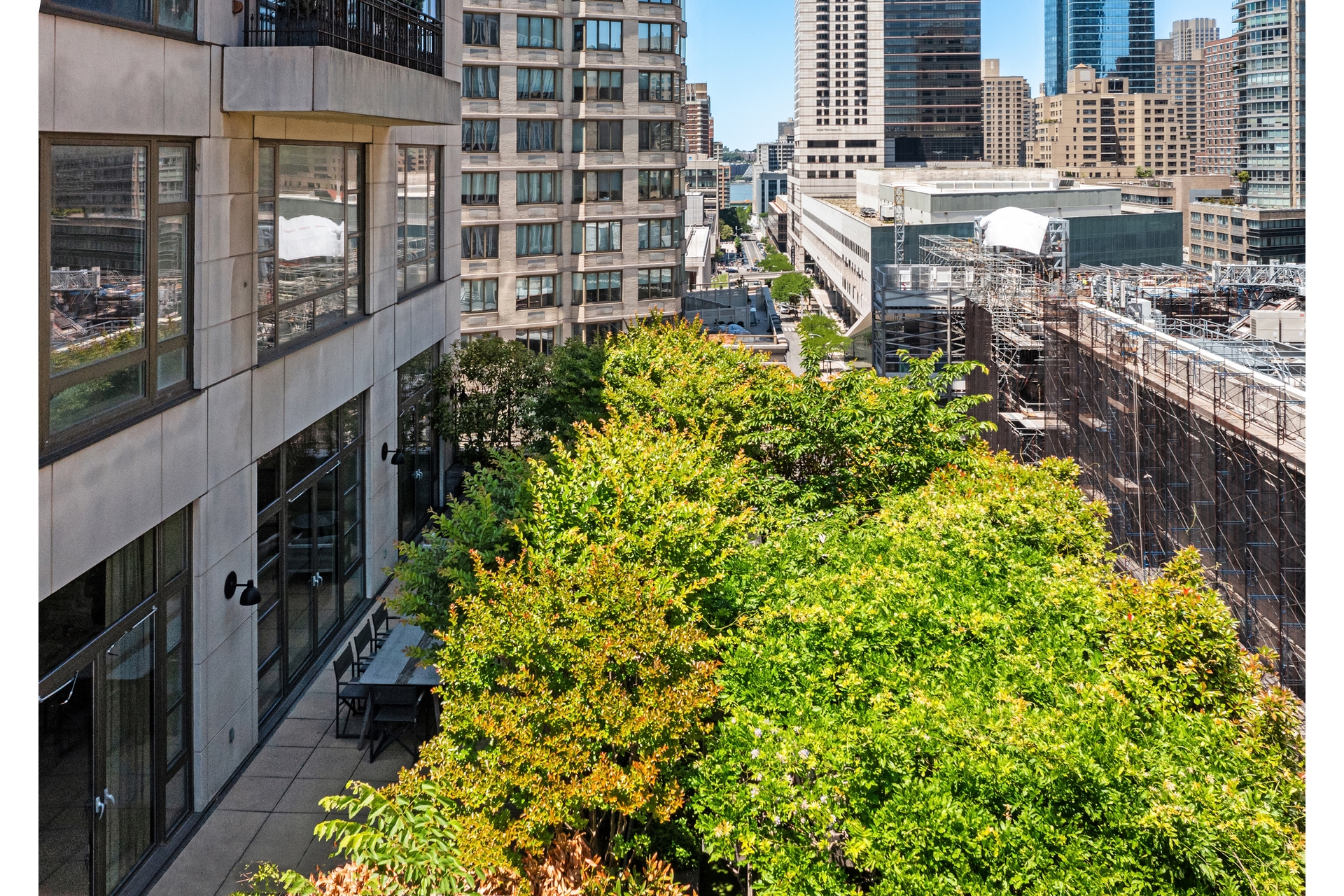 43 W 64TH Street PH10B