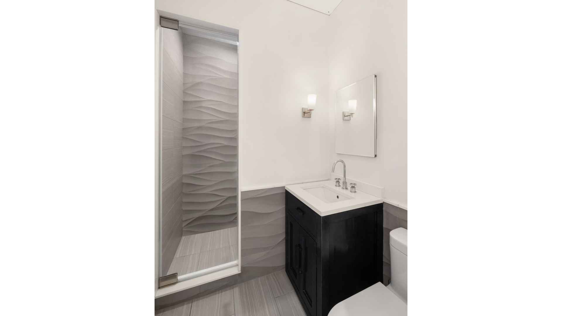 43 W 64TH Street PH10B